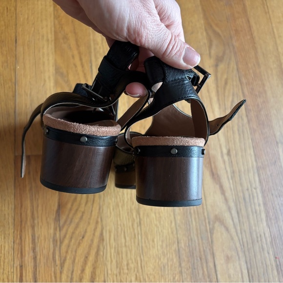 Vionic clogs - Picture 5 of 6